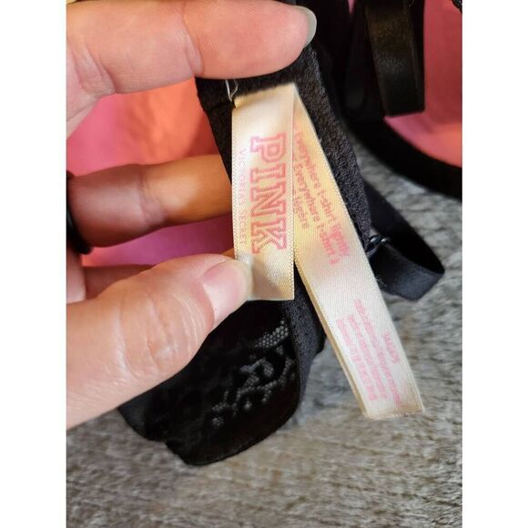 Victoria's Secret PINK size 34A Wear Everywhere Tshirt Bra Black - Picture 3 of 3